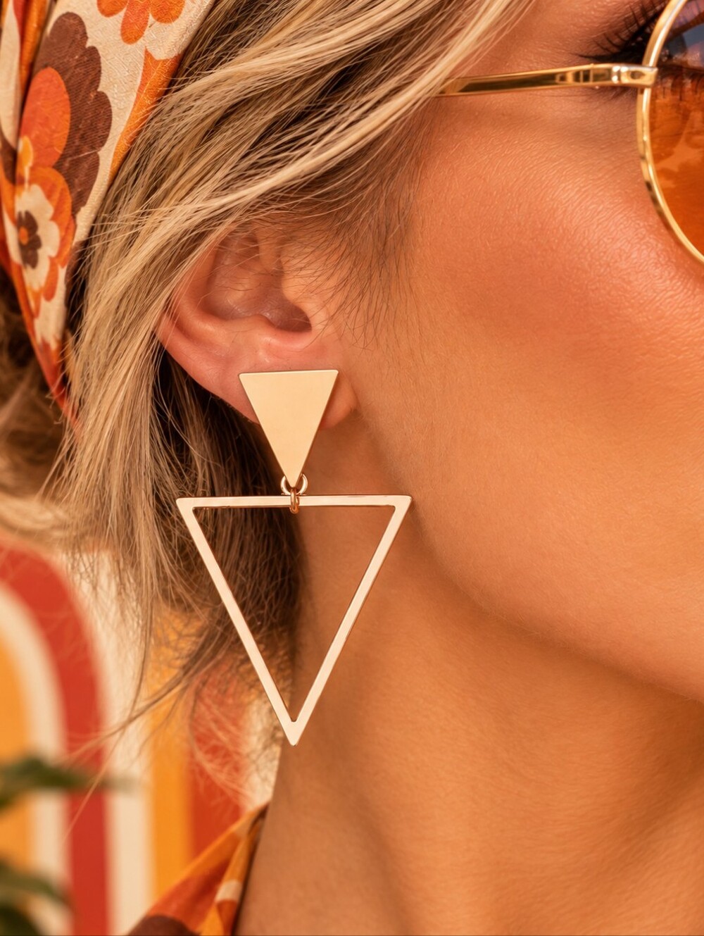 MODCLOTH RETRO VINTAGE TRIANGLE EARRINGS